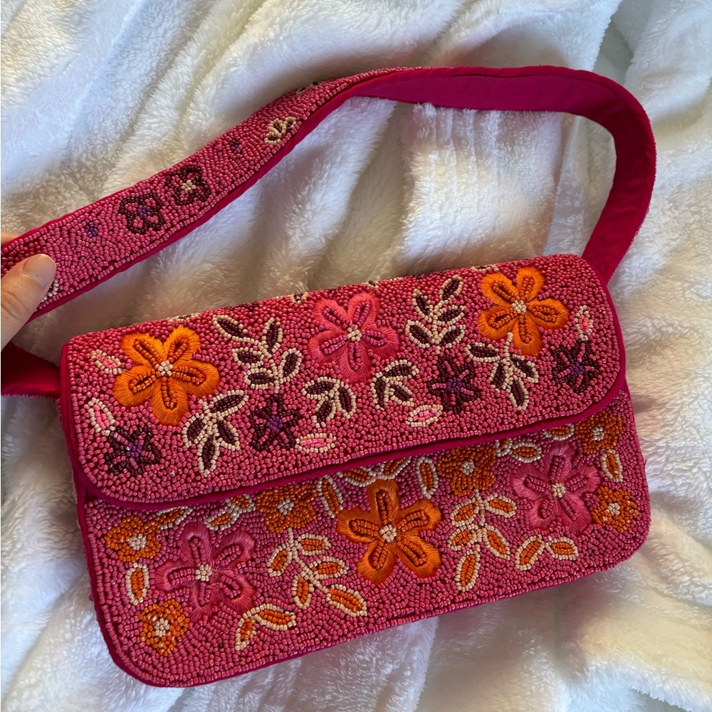Floral beaded shoulder bag